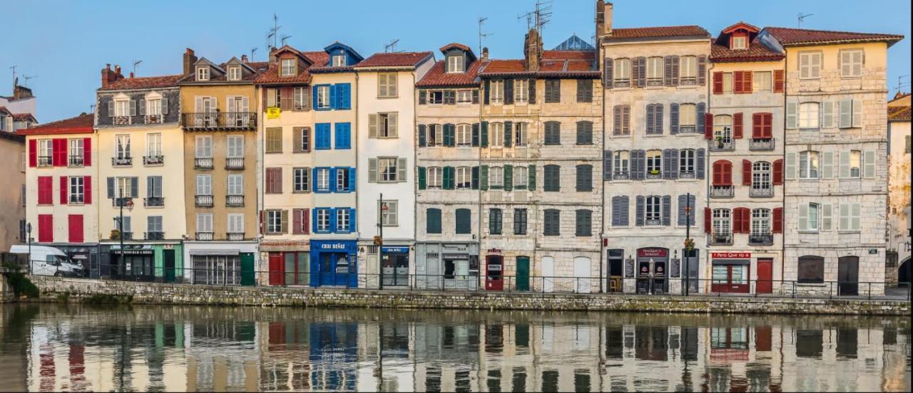 Le Petit Nid Douillet De Jeje Lägenhet Bayonne Exteriör bild