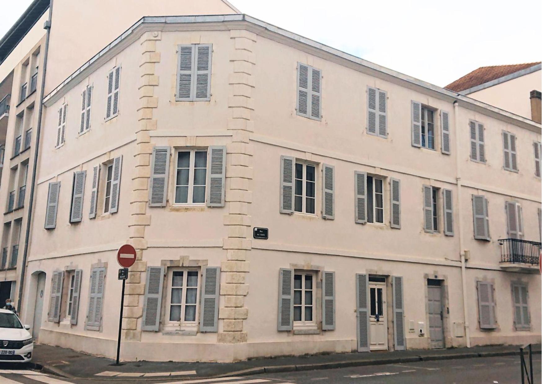 Le Petit Nid Douillet De Jeje Lägenhet Bayonne Exteriör bild